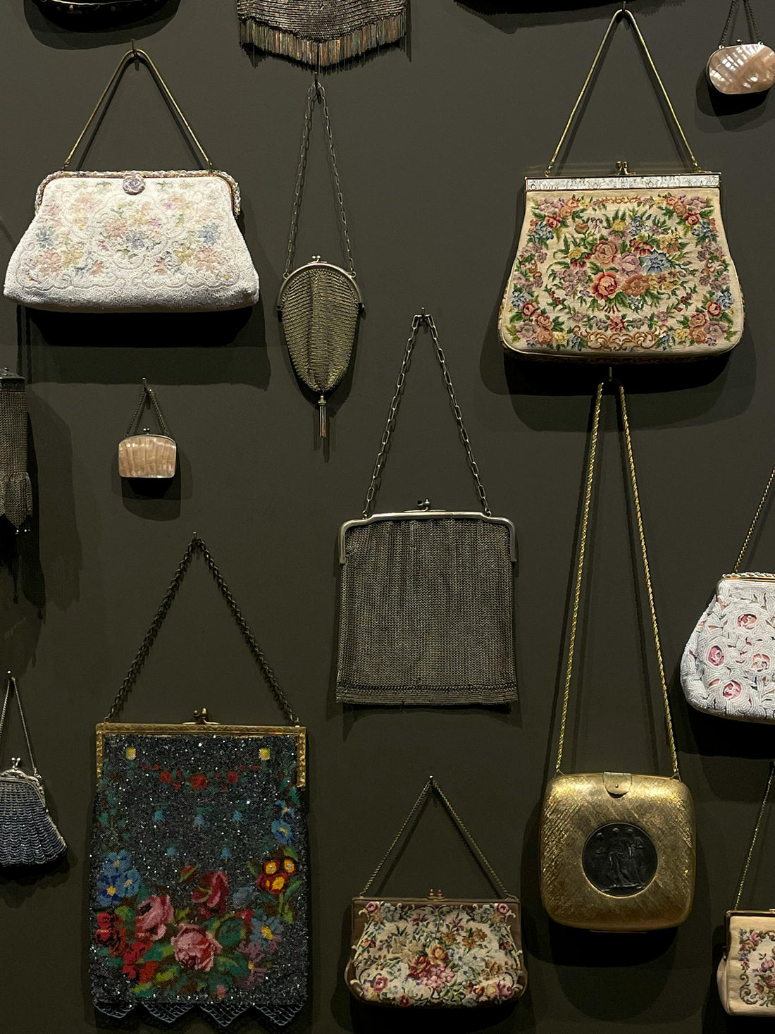 Handbags Through the Decades - Pursenalities_uk