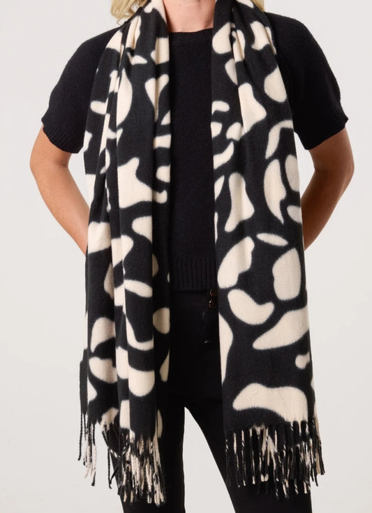 Giraffe Print soft tassel Scarf